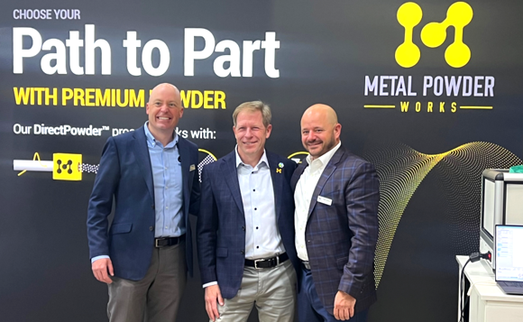 From left, Nick Pflugh, 6K Chief Commercial Officer; John Barnes, MPW Founder & CEO, and Frank Roberts, 6K President (Courtesy Metal Powder Works)